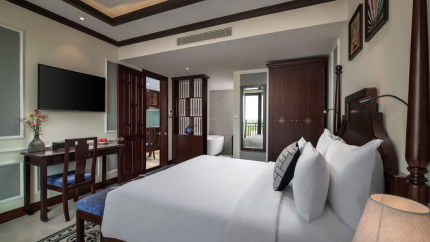 Trendy Connecting Room