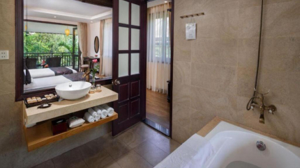 Biệt Thự Suite Charm Nhìn Ra Vườn
