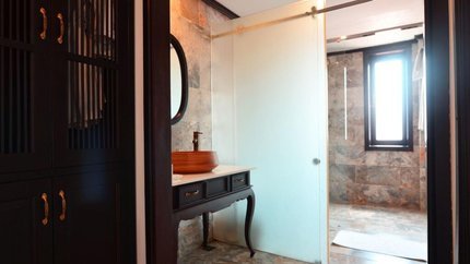 Phòng vệ sinh rộng lớn với đầy đủ tiện nghi