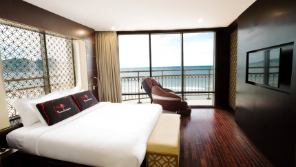 Executive Spa Suite Beachfront