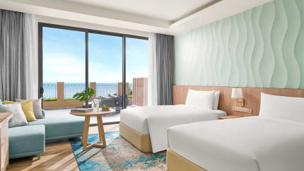 Không gian nghỉ ngơi của hạng phòng Standard Ocean View Cabana Room