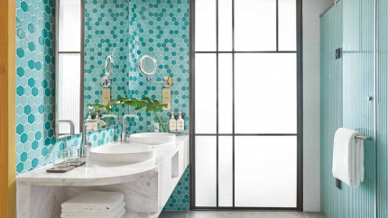 Không gian phòng tắm khách sạn Standard Room