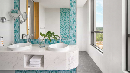 Phòng tắm hạng One King Bed Suite Room