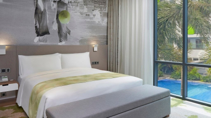Phòng Suite Khách Sạn Holiday Inn & Suites Saigon Airport