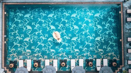 Bể bơi trong nhà