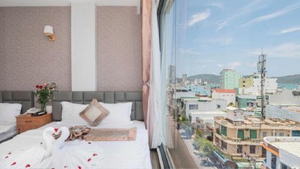 View Phòng NHìn Thẳng Ra Thành Phố