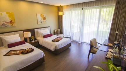 Front Beach Villa Grand Suite Twin/Double