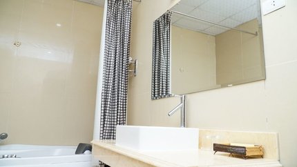 Nhà tắm đầy đủ tiện nghi