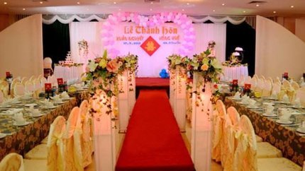 Tổ chức tiệc cưới