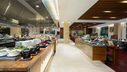 Buffet Hyatt Regency West Hotel