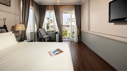 Suite Balcony Room