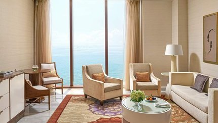 Phòng khách rộng rãi thư giãn