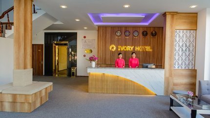 Quầy lễ tân khách sạn