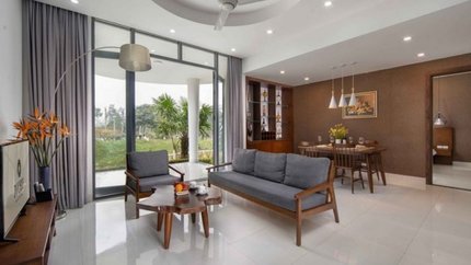 Ivory Villa Standard 4 phòng ngủ - hướng vườn có bể bơi