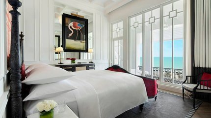 Phòng Emerald Bay Front