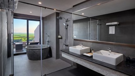 Phòng vệ sinh Sakura Suite