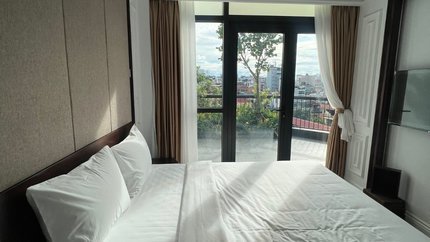 Phòng có cửa sổ, view hướng ra thành phố