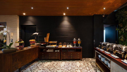 Quầy Buffet Khách sạn A&Em 44 Phan Bội Châu