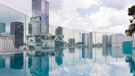 Hồ Bơi Khách Sạn A - Em 46 Hai Bà Trưng