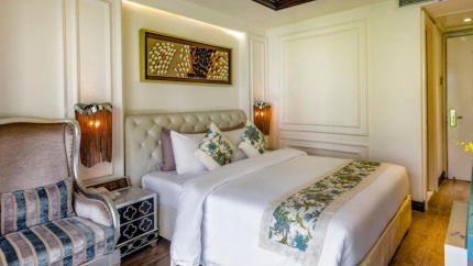 Phòng Premium Deluxe Khách Sạn A - Em 46 Hai Bà Trưng