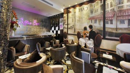 Quầy Bar Khách Sạn A   Em 46 Hai Bà Trưng