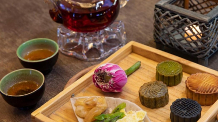 Trà Và Bánh Ngọt  A - Em 46 Hai Bà Trưng