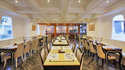 Nhà Hàng Khách Sạn A&Em Sài Gòn