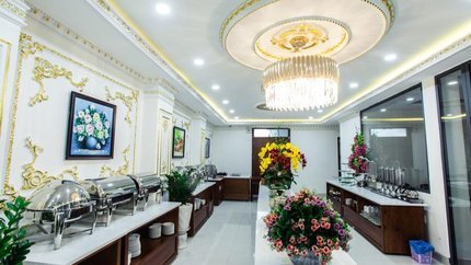 Nhà Hàng Thực Đơn Phong Phú