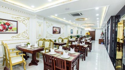 Nhà Hàng Sang Trọng