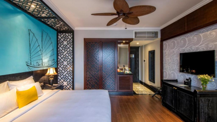 Executive Deluxe City & Pool View