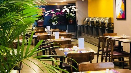 Nhà hàng khách sạn