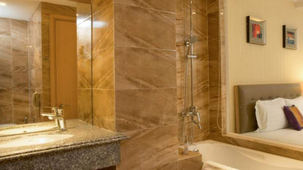 Blue Diamond Signature Sài Gòn