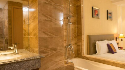 Blue Diamond Signature Sài Gòn