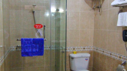 Phòng Tắm  Khách Sạn Hoàng Yến Đà Lạt
