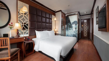 Deluxe Junior Suite 2