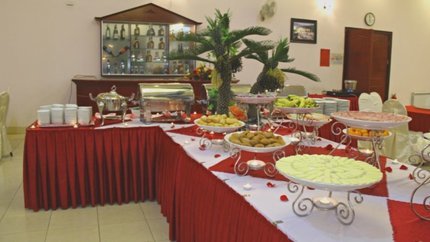 Quầy phục vụ buffet tại nhà hàng