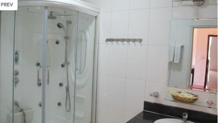 Nhà tắm đứng thiết kế nhẹ nhàng tinh tế