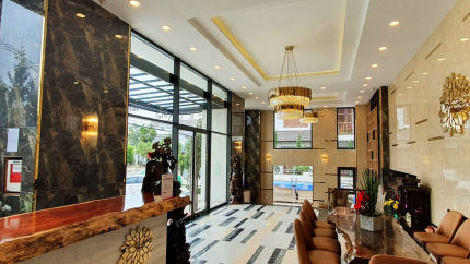 Khu Vực Lễ Tân Khách Sạn Daisy Gold Đà Lạt