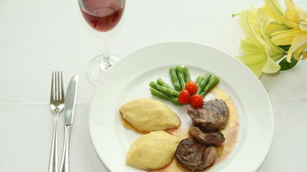 Đồ Ăn Khách Sạn