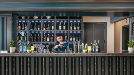 Quầy bar tại khách sạn DeLaSol Phát Linh Sapa 4*