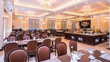 Không gian nhà hàng tại khách sạn