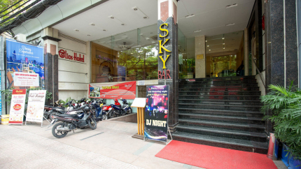 Mặt tiền Khách sạn Elios Sài Gòn