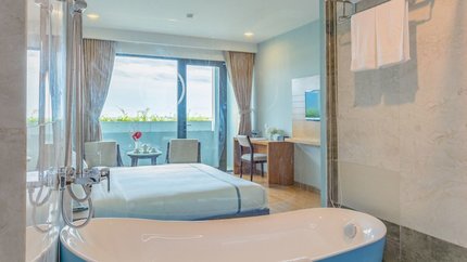 Deluxe Seaview