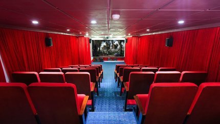 Rạp chiếu phim ngay tại khách sạn