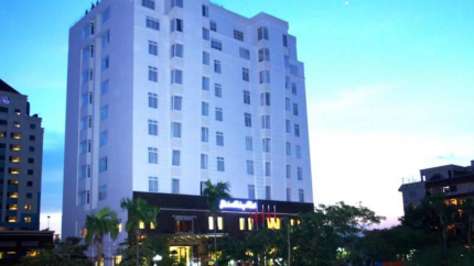 Khách sạn Golden Halong 4*