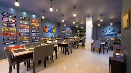 Không gian nhà hàng sang trọng