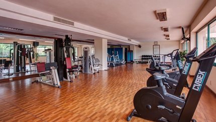 Phòng Gym Khách sạn Hạ Long Plaza.