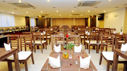 Nhà Hàng Buffet Hà Nội Golden Hotel Nha Trang