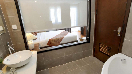 Phòng Tắm  - Phòng Deluxe Hướng Biển