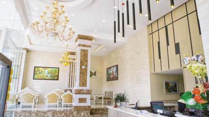 Sảnh Lễ Tân Khách sạn Hoàng Minh Châu Bà Triệu Đà Lạt